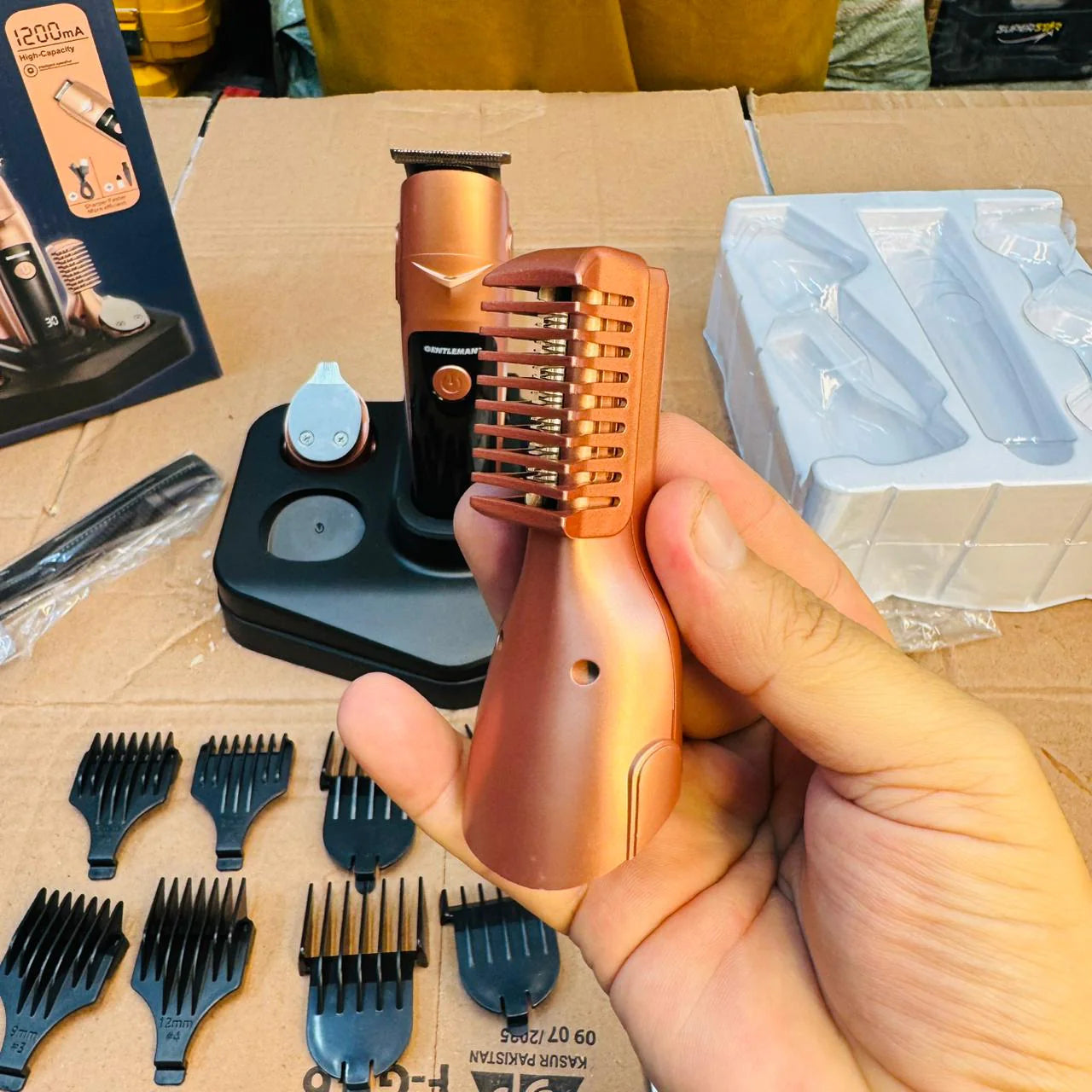 GENTLEMAN 10-in-1 Professional Grooming Kit (GT9021)